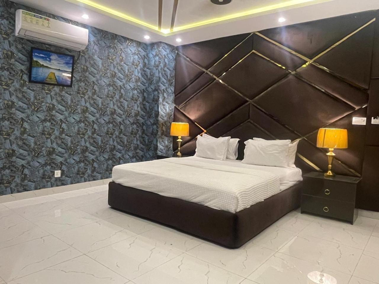 Hotel Croydon International 라왈핀디 외부 사진