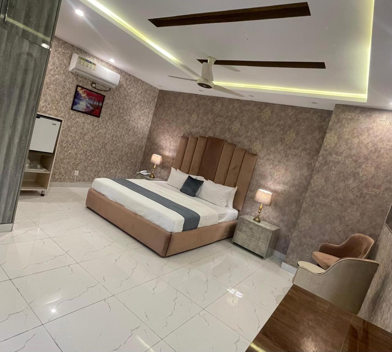 Hotel Croydon International 라왈핀디 외부 사진