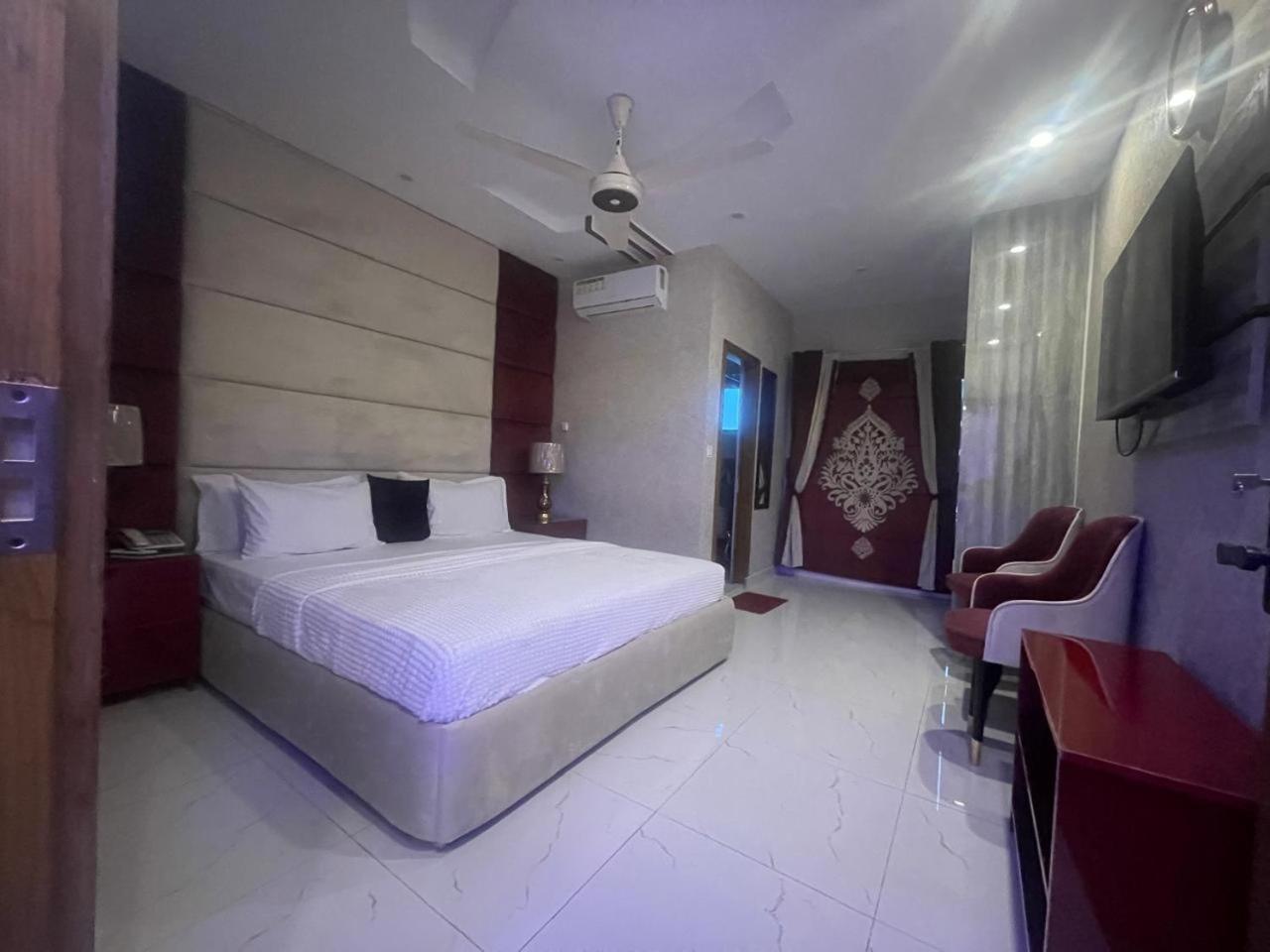 Hotel Croydon International 라왈핀디 외부 사진
